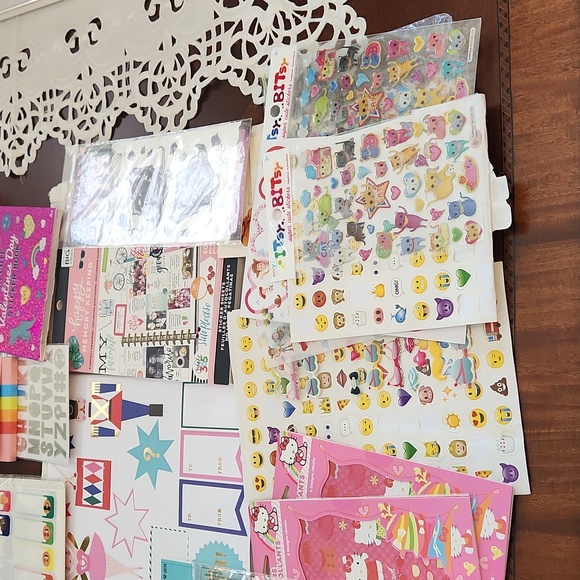 Stickers & Labels - Picture 4 of 9